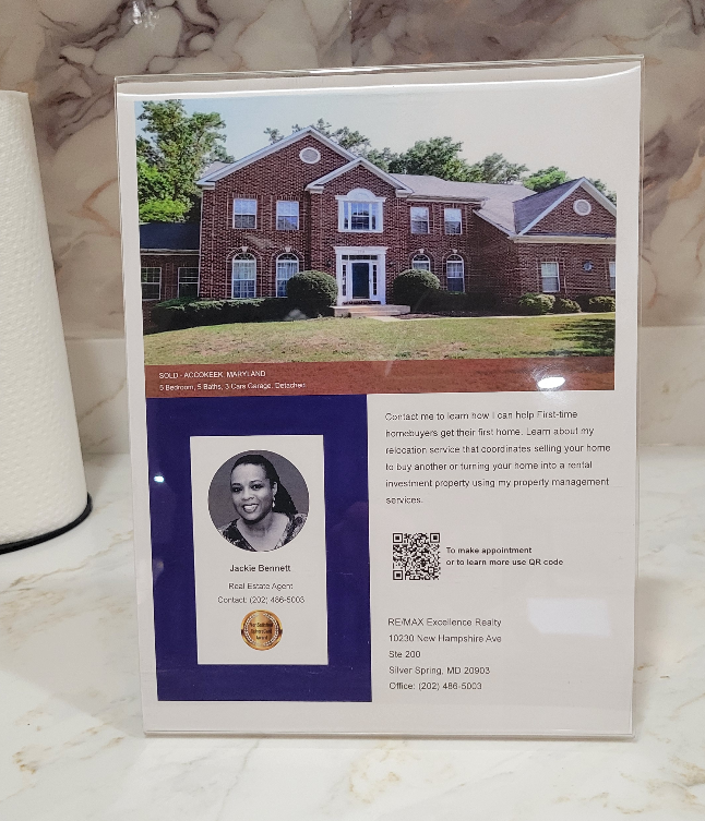 SphereCard Flyer on display at an Open House used by a real estate agent.
