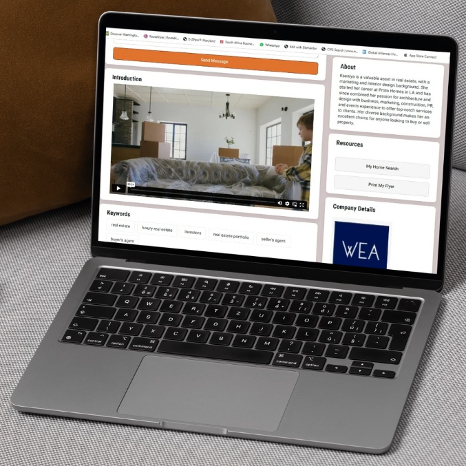 Laptop with SphereCard Video Widget